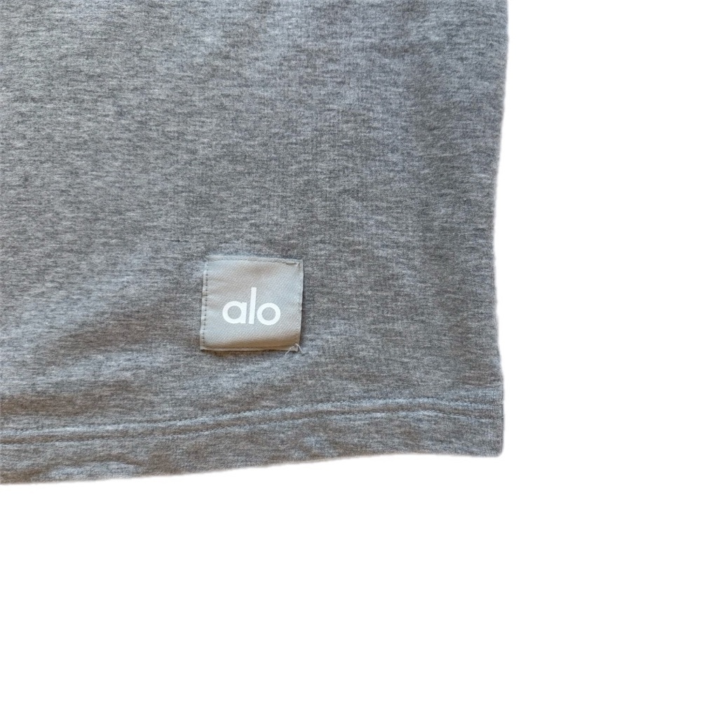 ALO Yoga Men's Double Take Heather Gray Short Sleeve Tee - Picture 7 of 7